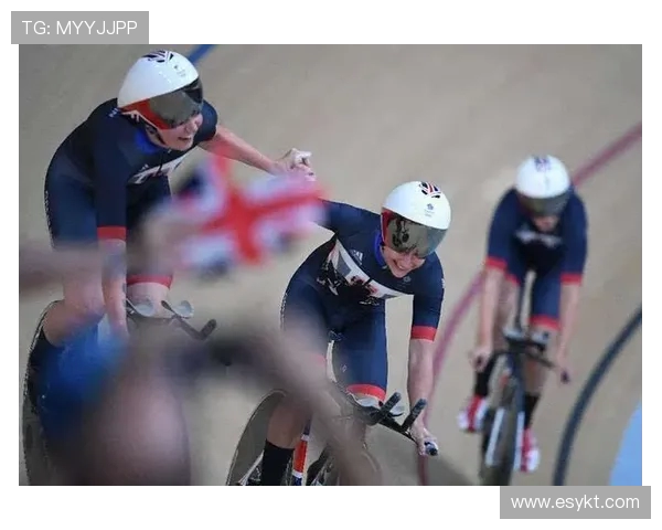 自行车队破世界纪录瞬间